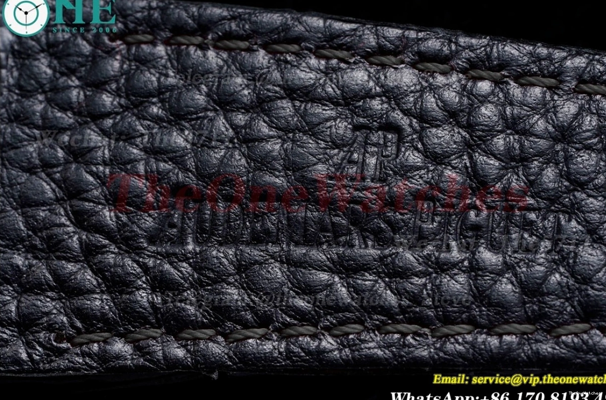 Num LE Royal Grey Oak Offshore RSF SS Mod A3126 42mm 0424